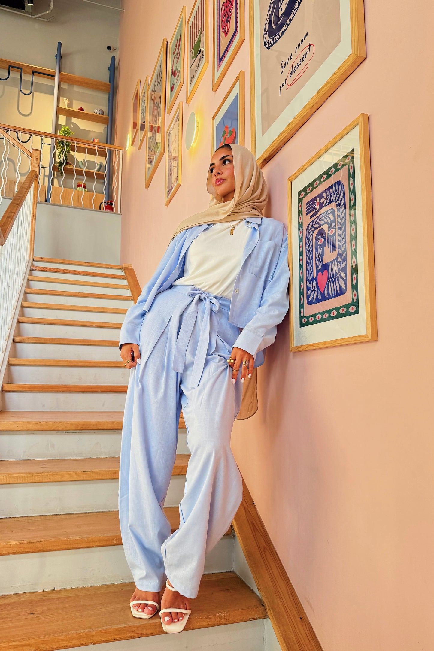 Mia set in Sky blue