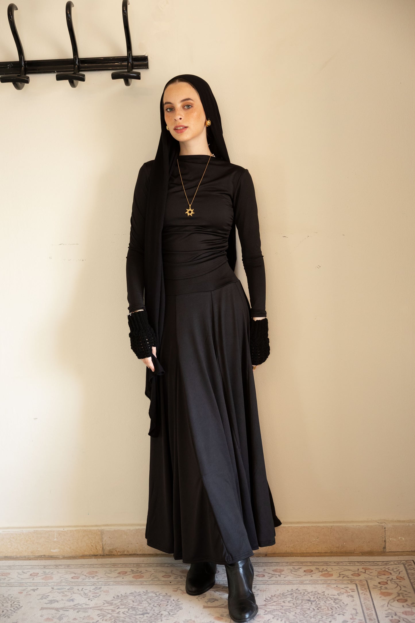 Elyanna lined skirt in black